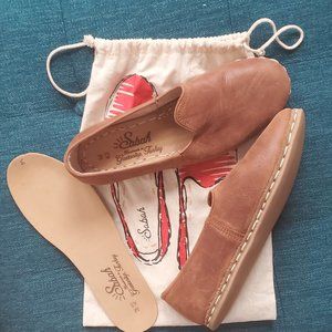 NEW Sabah Shoes - M 43 (US 9)